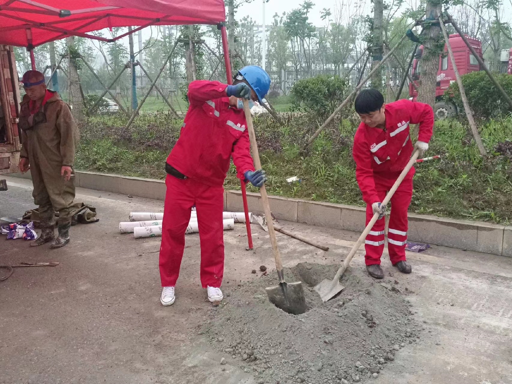 新都管道疏通哪家好】及时进行市政管道清淤